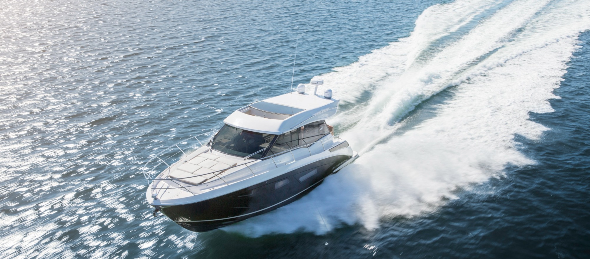 regal 36 Grande Coupe, yachts