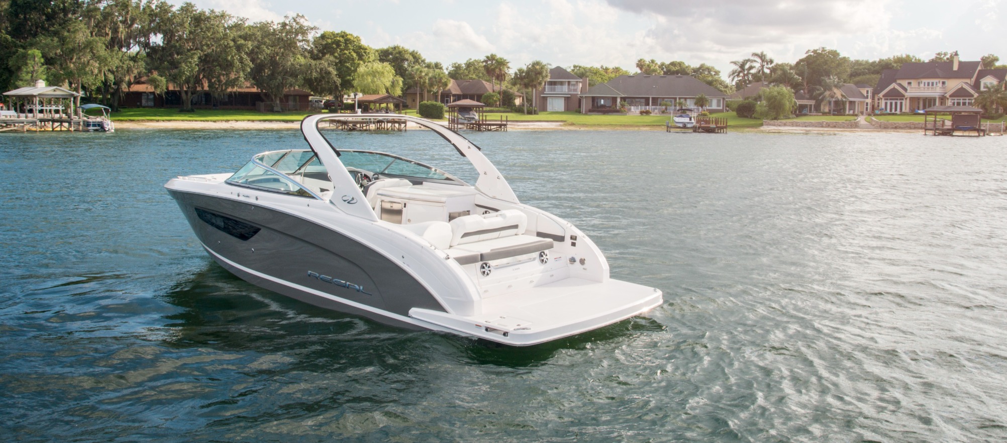 Regal 3300, stern drive, boats