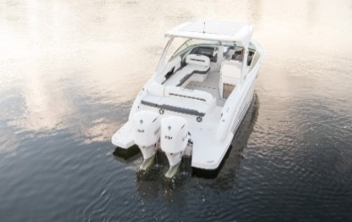 33 OBX, boat building technology