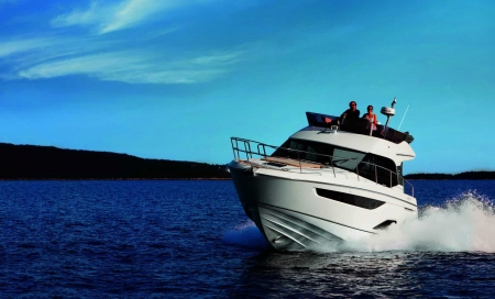 bavaria r40 fly image 3