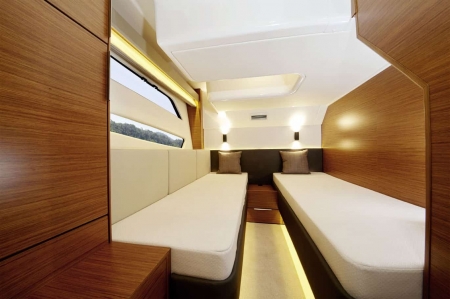 bavaria s45 ht new boat for sale - clipper marine uk image 4