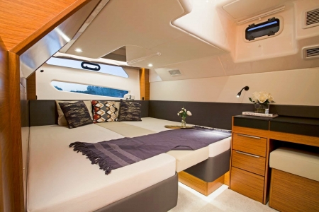 bavaria s45 coupe new boat for sale - clipper marine uk image 4