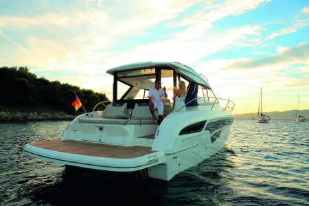 bavaria s45 coupe new boat for sale - clipper marine uk image 5