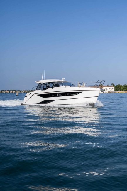 new bavaria sr35 - clipper marine uk image 6