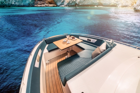 bavaria vida 33 new boats for sale - clipper marine uk image 5