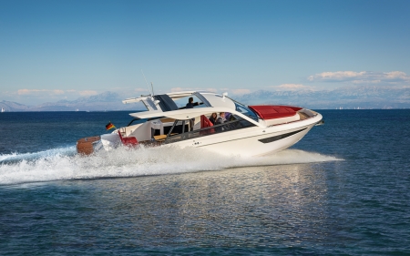 bavaria vida 33 new boats for sale - clipper marine uk image 10