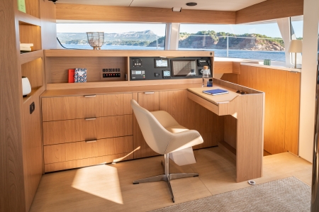 bali 5.8 new boats for sale - clipper marine uk image 2