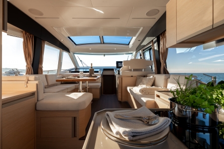 greenline 45 coupe new boat for sale - clipper marine uk image 9