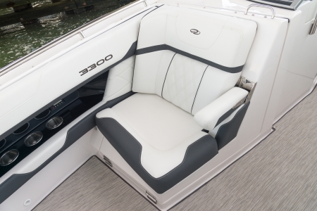 regal 3300 new boat for sale - clipper marine uk image 8