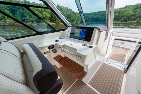 regal ls36 new boat for sale - clipper marine uk image 12