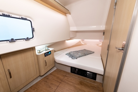 regal 33 sav new boat for sale - clipper marine uk image 6