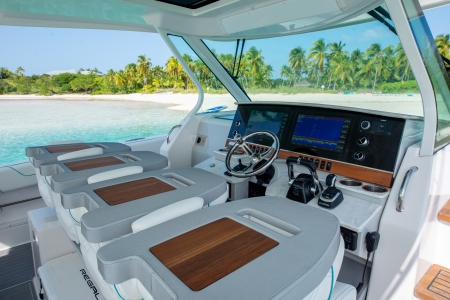 regal sav 38 new boat for sale - clipper marine uk image 8