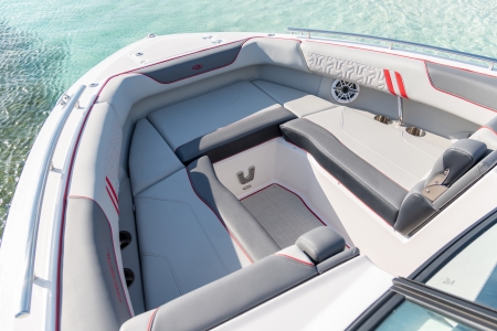 regal lx9 new boat for sale - clipper marine uk image 6