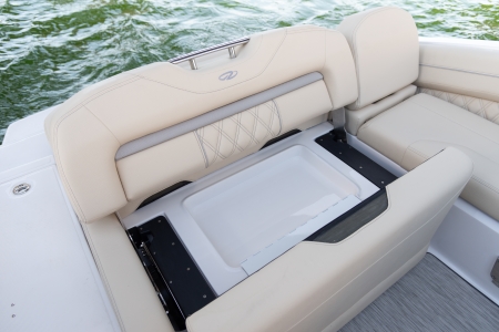 regal ls4c new boat for sale - clipper marine uk image 4