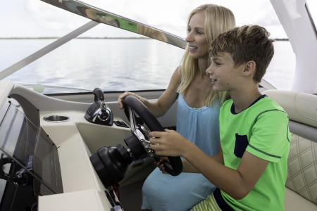 regal 33 express new boat for sale - clipper marine uk image 11