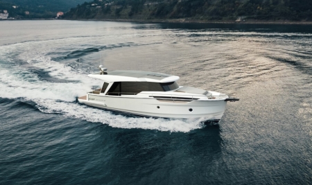 greenline 42 new boat for sale - clipper marine uk image 2