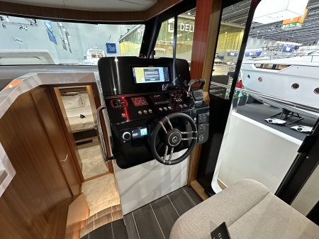 greenline 42 new boat for sale - clipper marine uk image 8