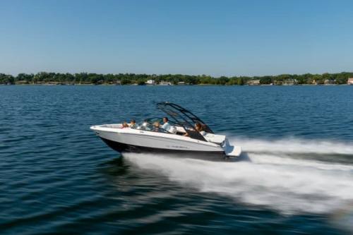 Best New Power Boats for First Time Buyers