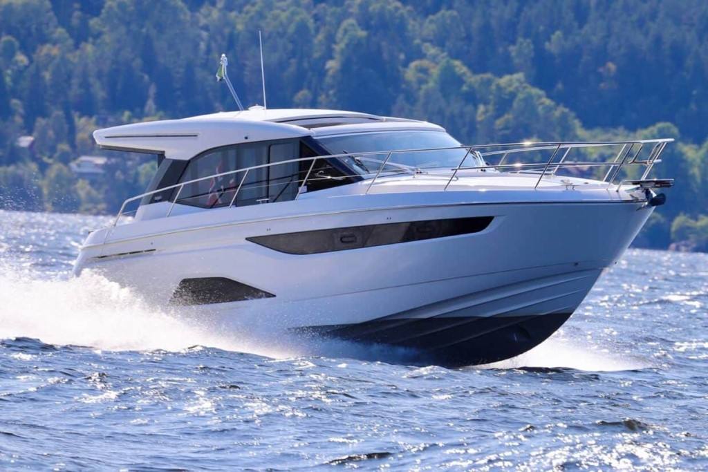 Bavaria VIRTESS 420 FLY