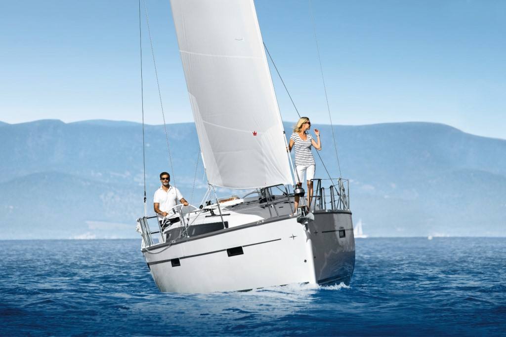 Bavaria CRUISER 37