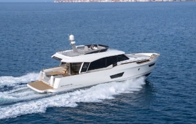 GREENLINE 58 FLY, extra large galley