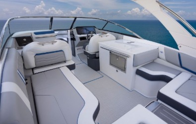 Regal LX9, wetbar