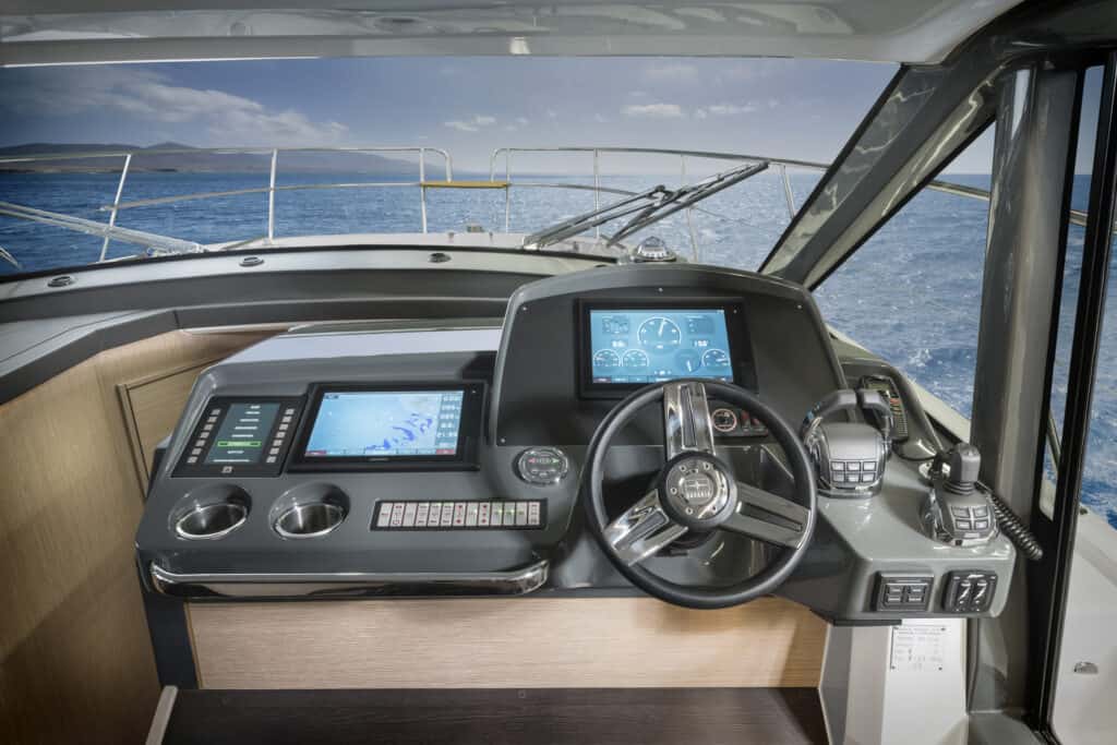 Picture 4 Take a look at the Bavaria R40