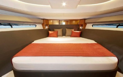 Bavaria S45 HT, luxury